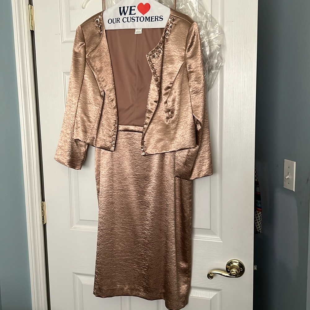 Women’s Patra 2-piece dress. Size 14
